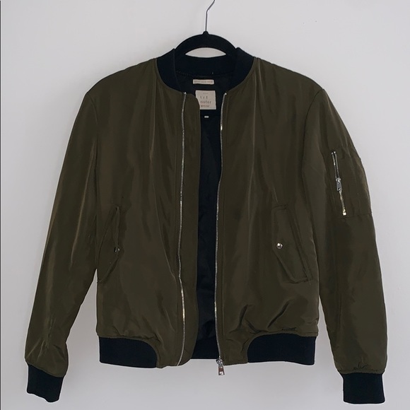 Zara Jackets & Blazers - Zara Bomber Jacket